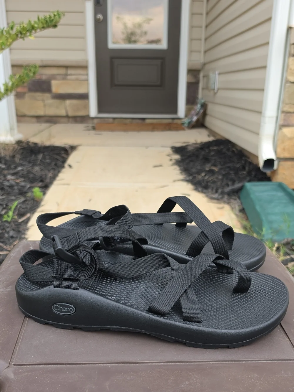 Chaco Men's Z/2 Adjustable Strap Classic Sandal Size 12 Black